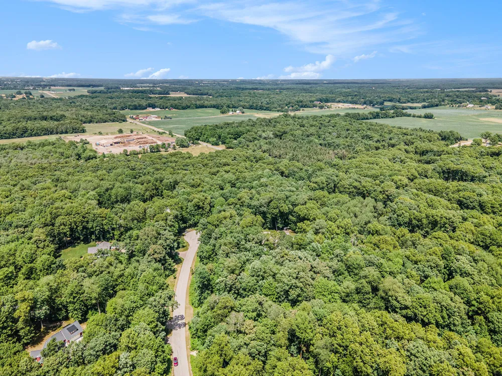 3479 Jeffrey Spur Hamilton, MI 49419