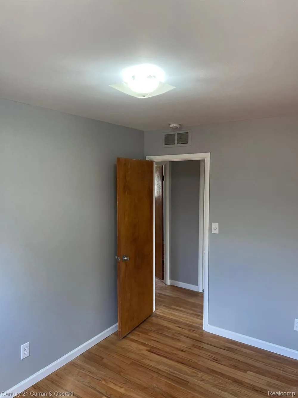 3959 Monroe Street Dearborn Heights City, MI 48125