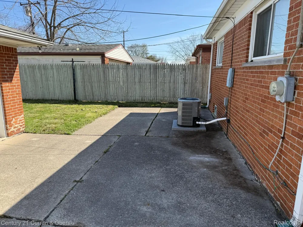 3959 Monroe Street Dearborn Heights City, MI 48125