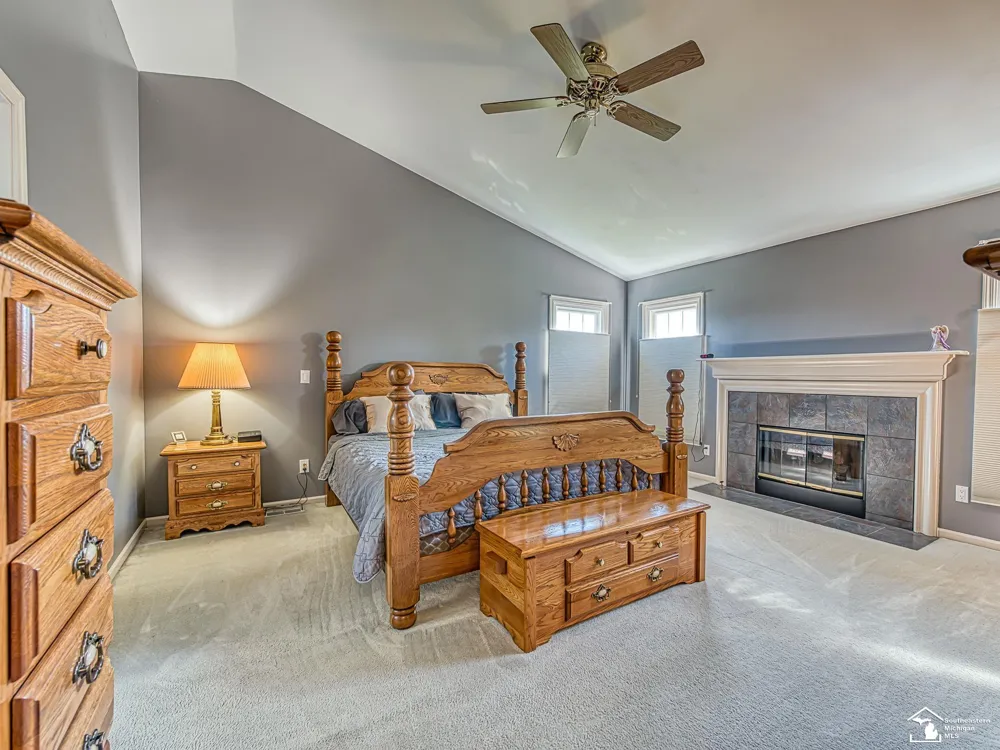 839 Kings Park Road Monroe Charter Township, MI 48161