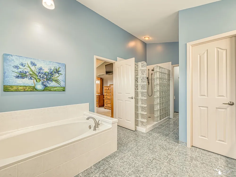 839 Kings Park Road Monroe Charter Township, MI 48161