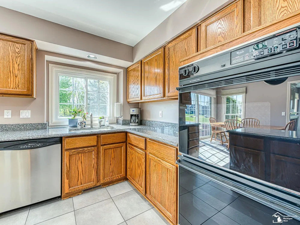 839 Kings Park Road Monroe Charter Township, MI 48161