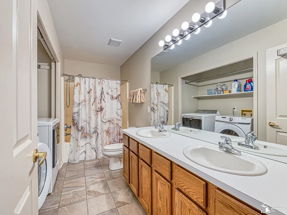 839 Kings Park Road Monroe Charter Township, MI 48161