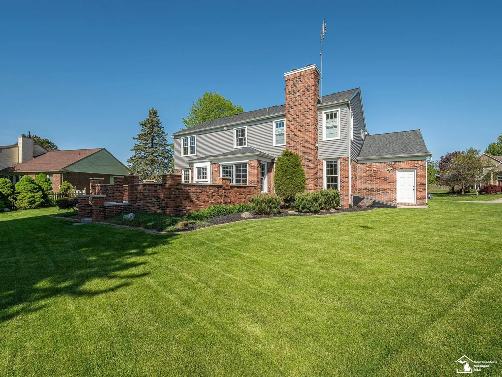 839 Kings Park Road Monroe Charter Township, MI 48161