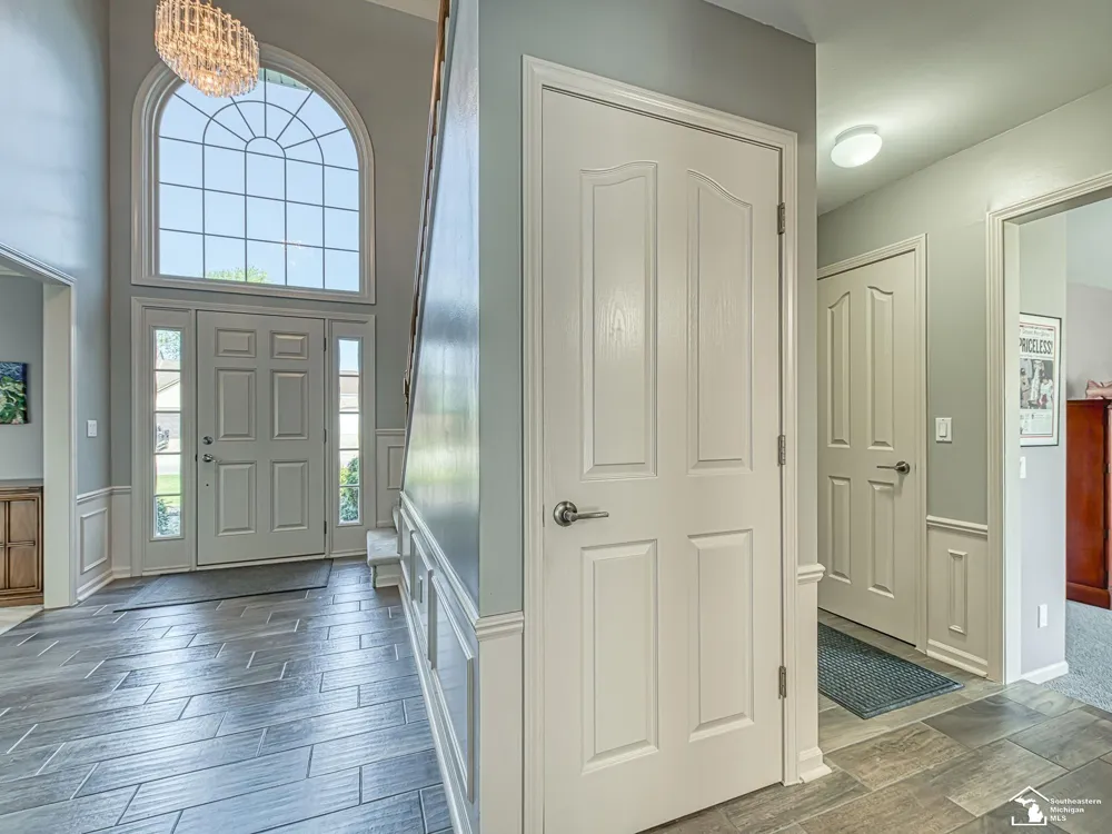 839 Kings Park Road Monroe Charter Township, MI 48161