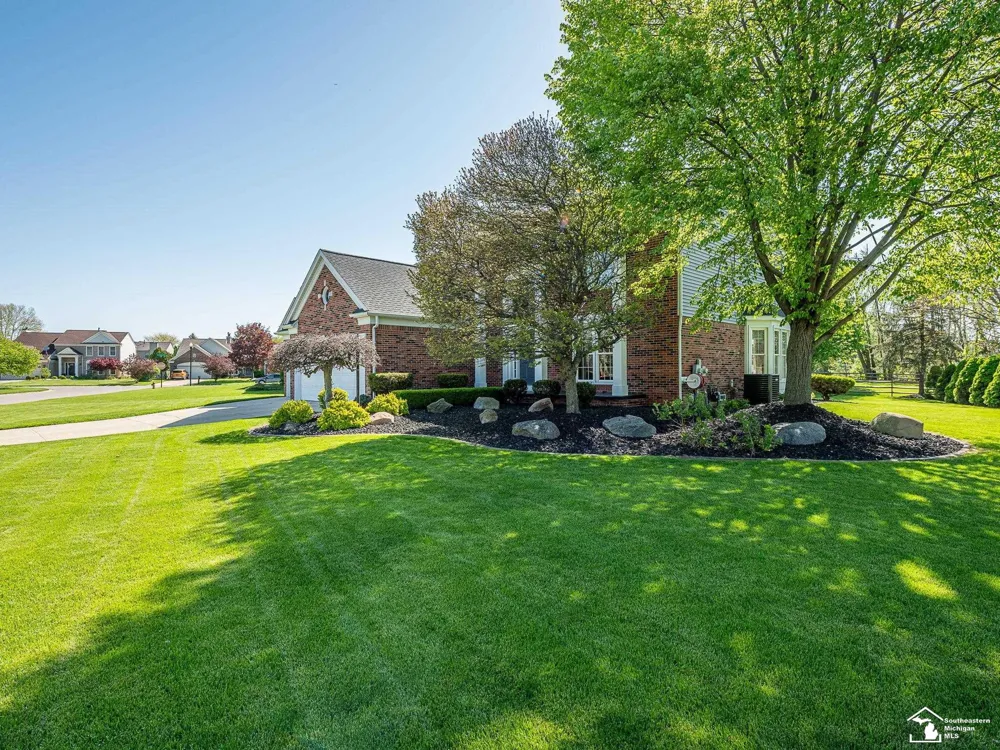 839 Kings Park Road Monroe Charter Township, MI 48161