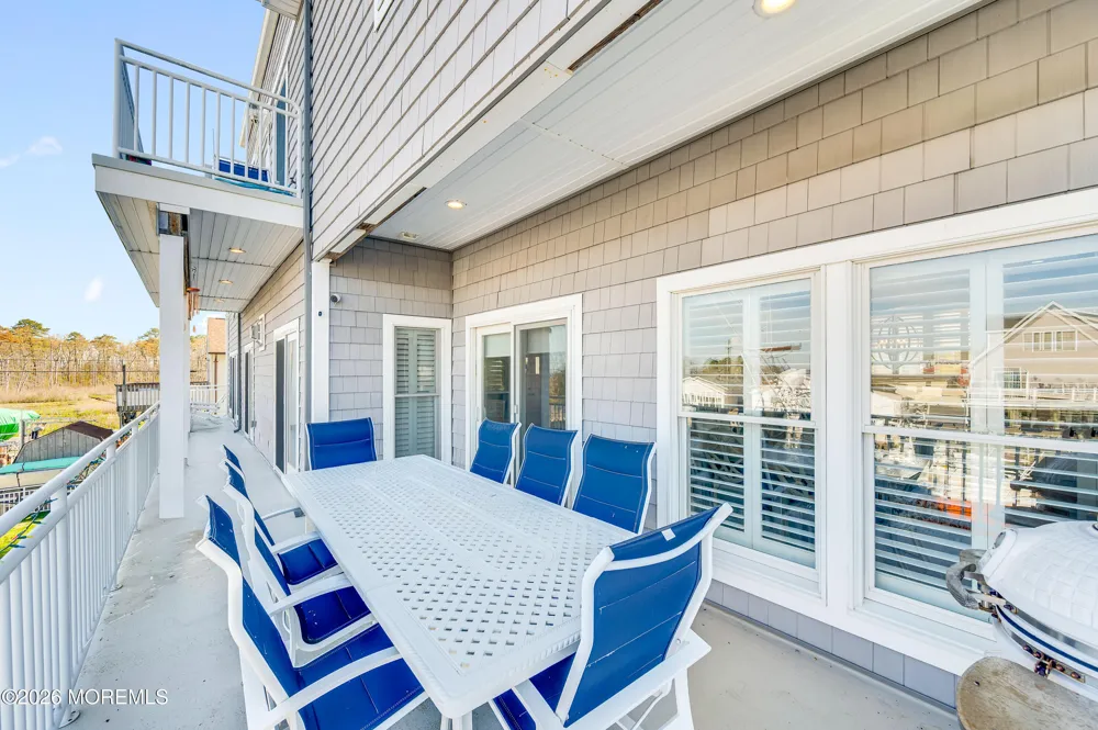 6 Capstan Road Waretown, NJ 08758