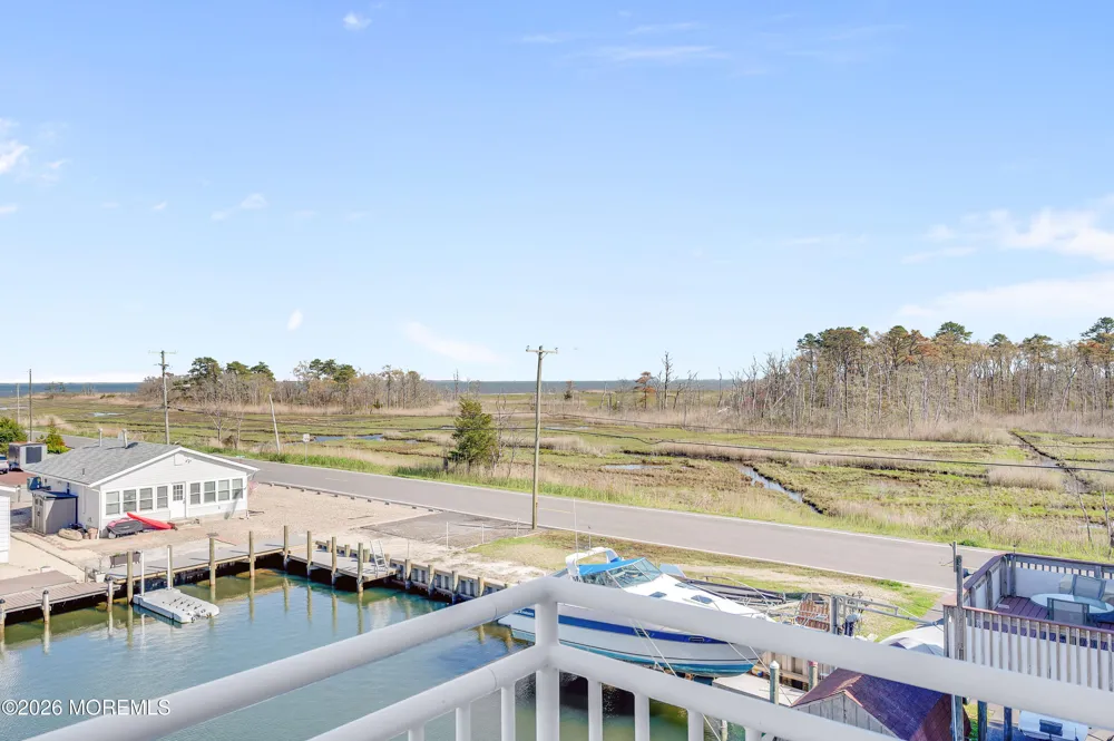 6 Capstan Road Waretown, NJ 08758