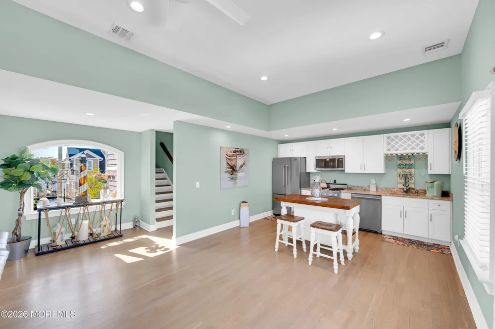 6 Capstan Road Waretown, NJ 08758