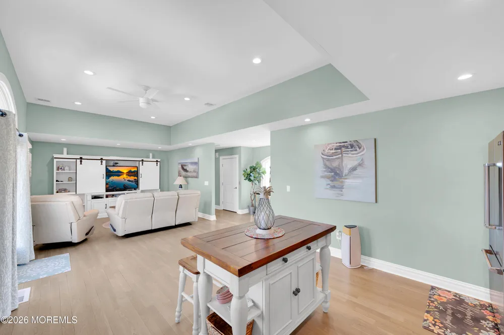 6 Capstan Road Waretown, NJ 08758
