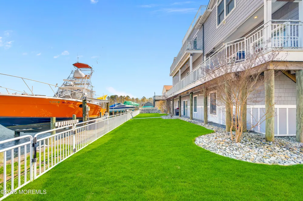 6 Capstan Road Waretown, NJ 08758
