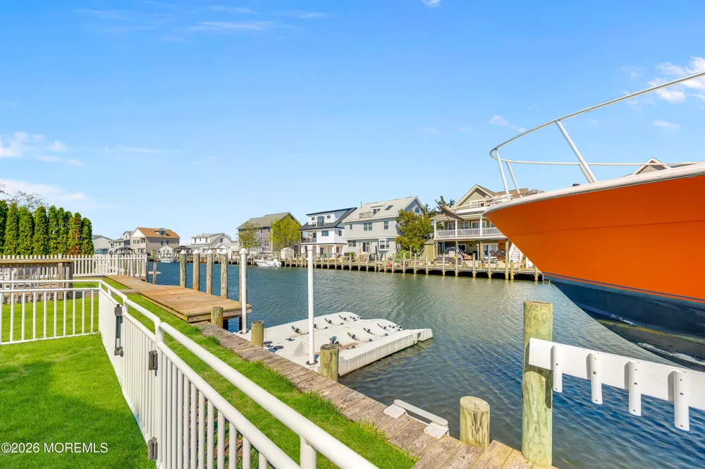 6 Capstan Road Waretown, NJ 08758