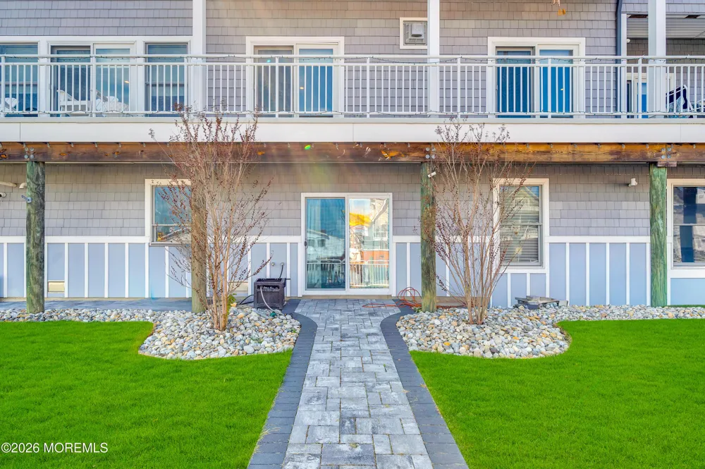 6 Capstan Road Waretown, NJ 08758