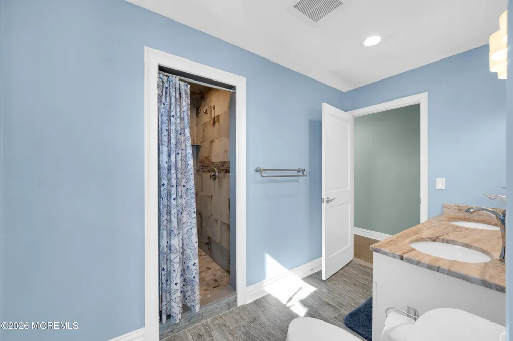 6 Capstan Road Waretown, NJ 08758