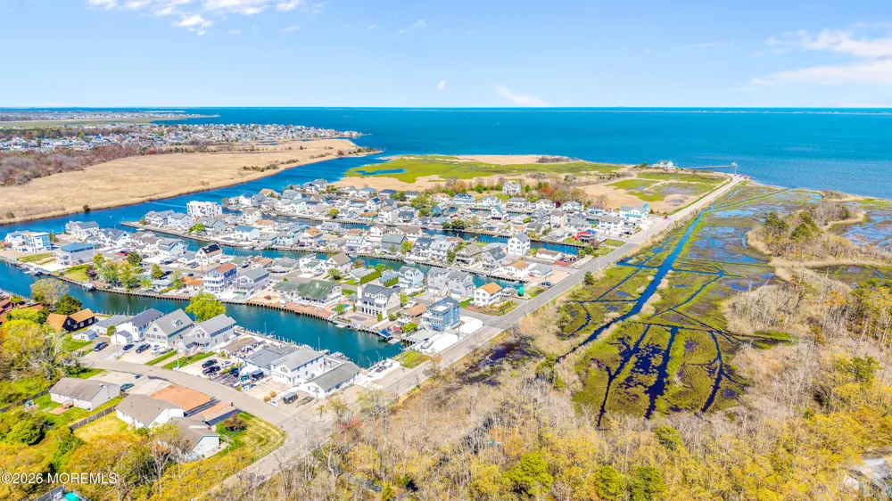 6 Capstan Road Waretown, NJ 08758