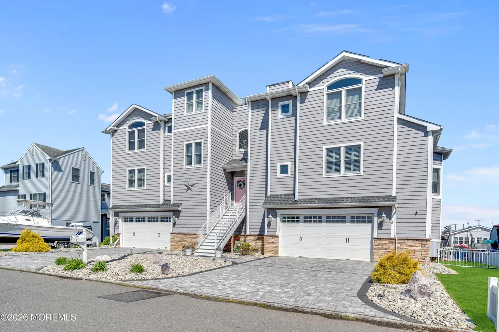 6 Capstan Road Waretown, NJ 08758