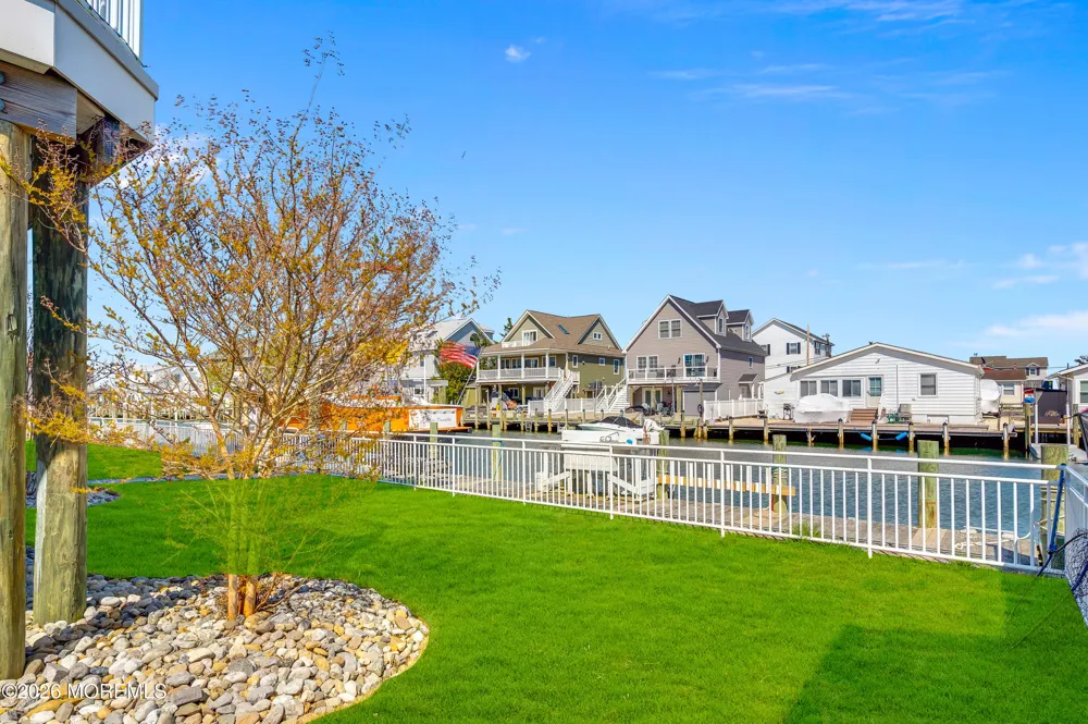 6 Capstan Road Waretown, NJ 08758