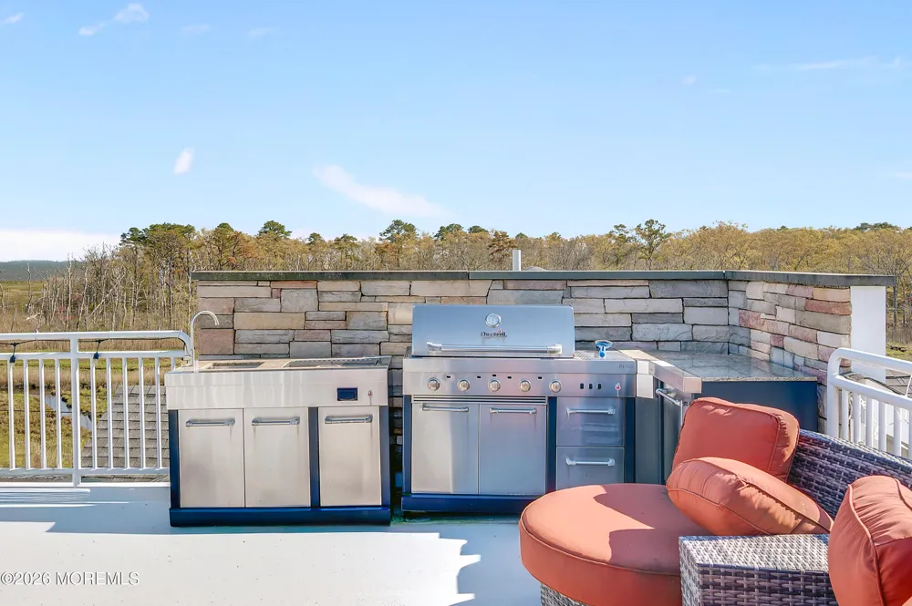 6 Capstan Road Waretown, NJ 08758