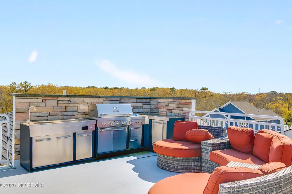 6 Capstan Road Waretown, NJ 08758