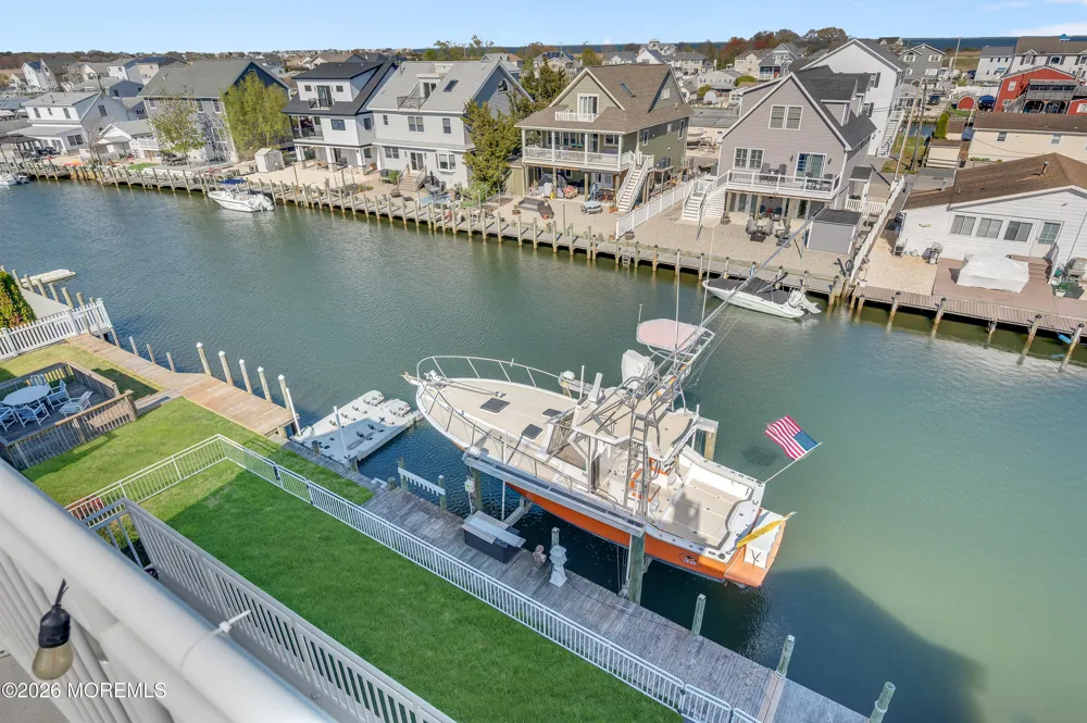 6 Capstan Road Waretown, NJ 08758