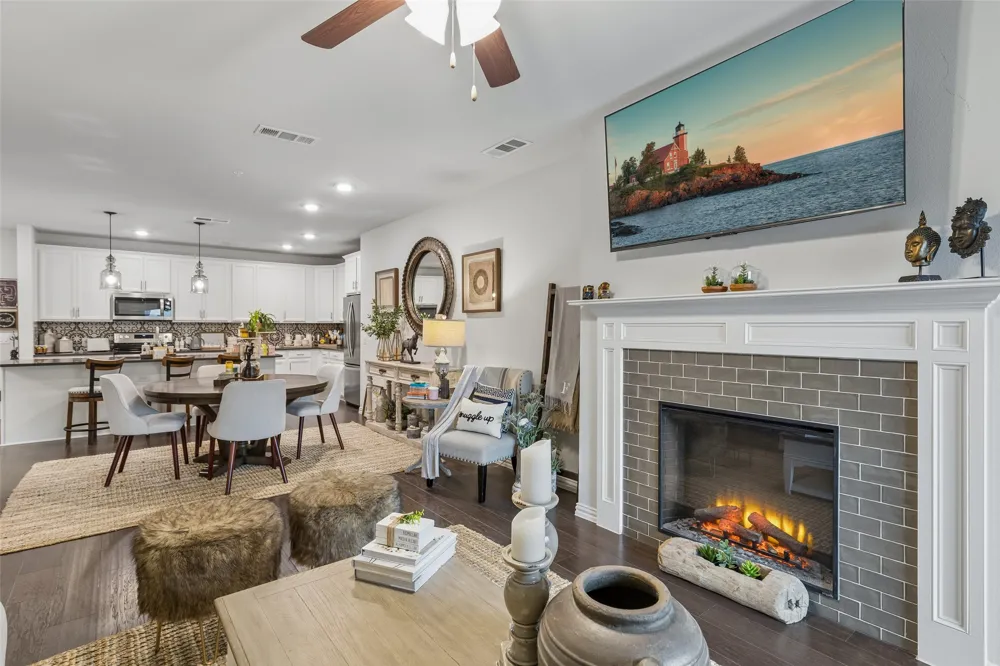 651 Watters Road #7204 Allen, TX 75013