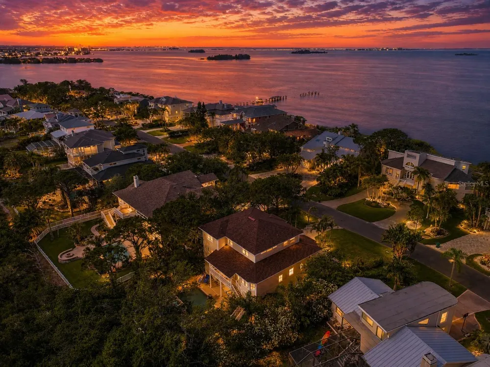 897 POINT SEASIDE DRIVE Crystal Beach, FL 34681