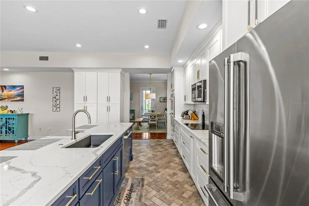 897 POINT SEASIDE DRIVE Crystal Beach, FL 34681
