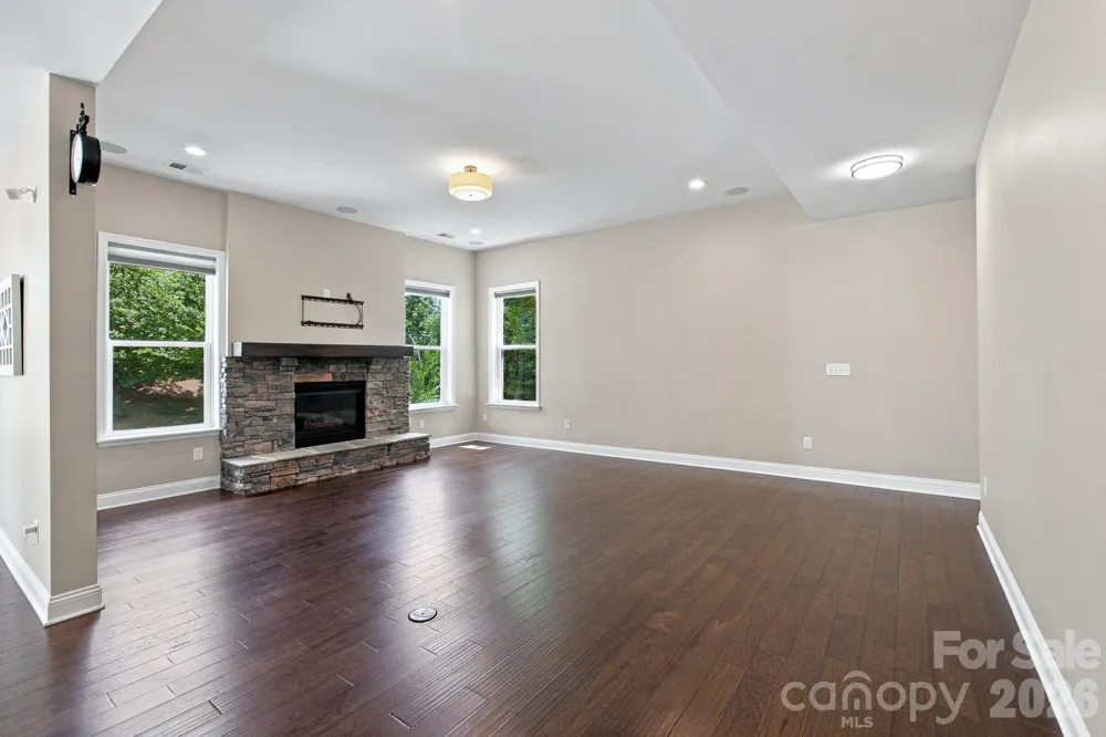7223 Old Valley Way Harrisburg, NC 28075