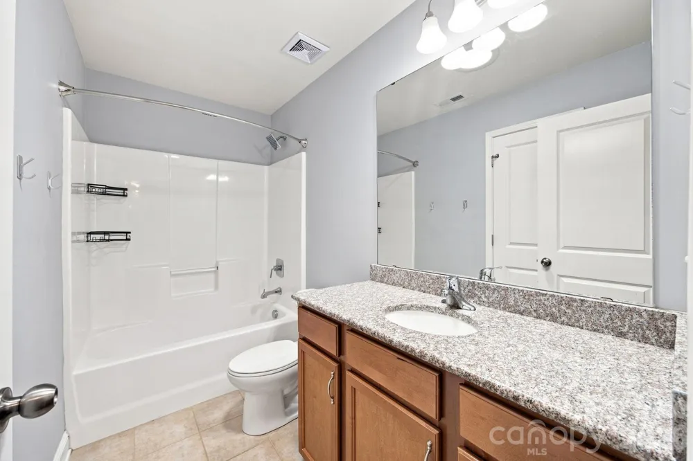 7223 Old Valley Way Harrisburg, NC 28075