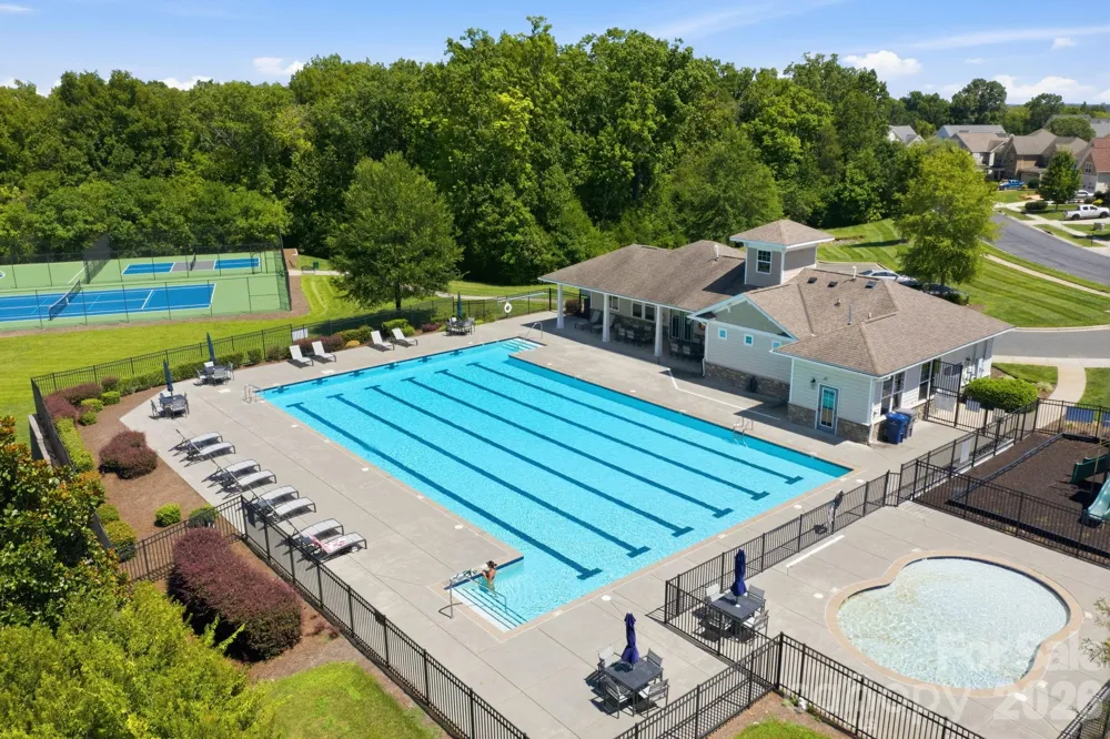 7223 Old Valley Way Harrisburg, NC 28075