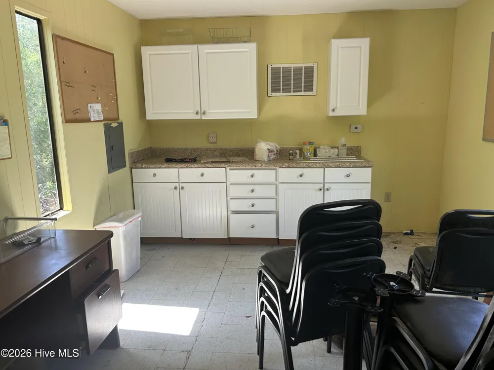 100 1st Street Laurinburg, NC 28352