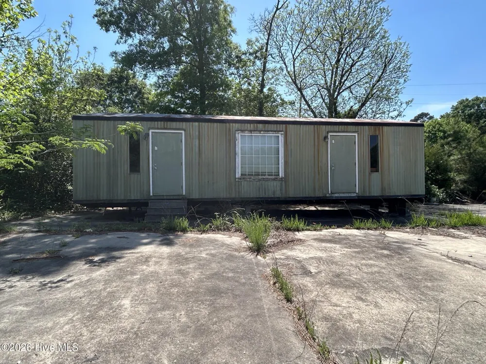 100 1st Street Laurinburg, NC 28352