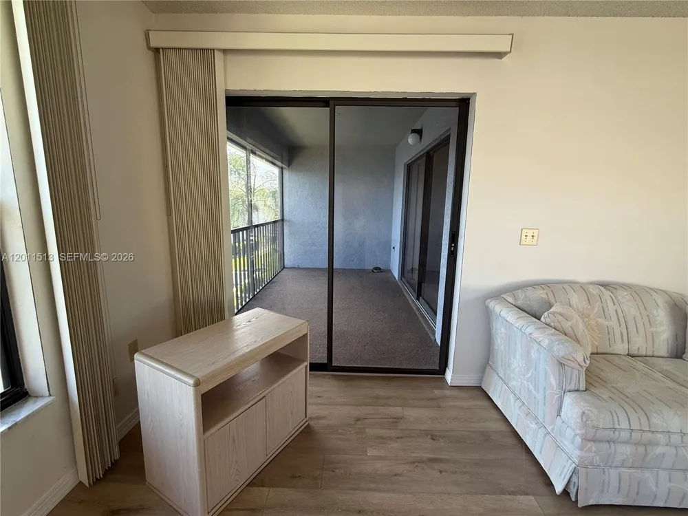 123 SW 47TH TER ##201 Cape Coral, FL 33914