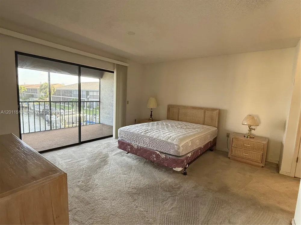 123 SW 47TH TER ##201 Cape Coral, FL 33914
