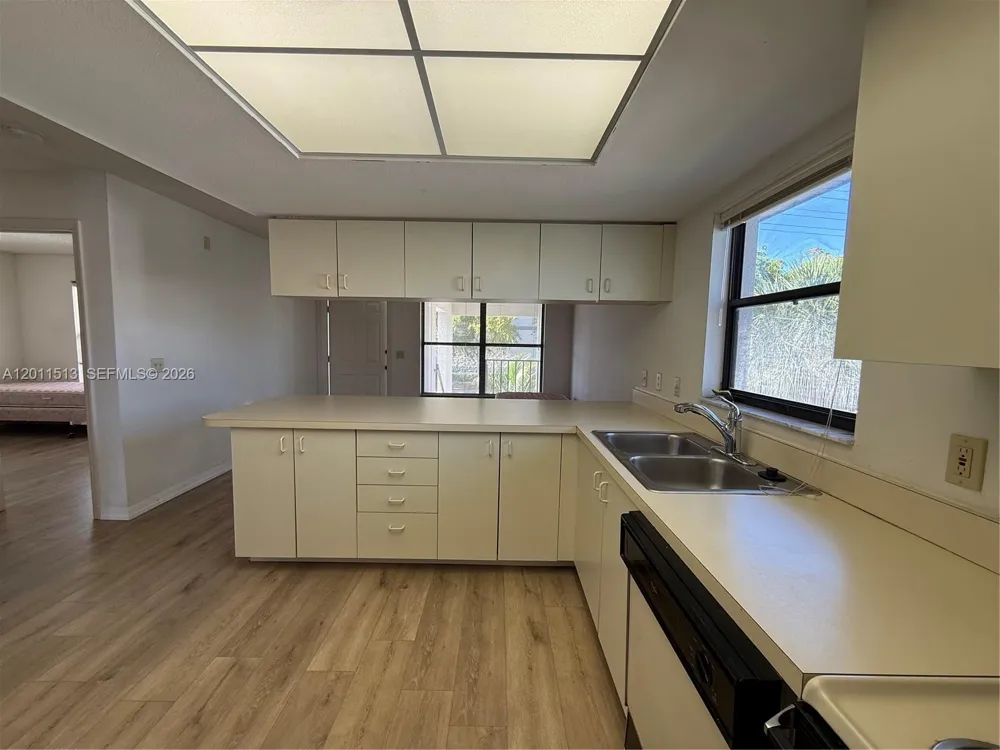 123 SW 47TH TER ##201 Cape Coral, FL 33914