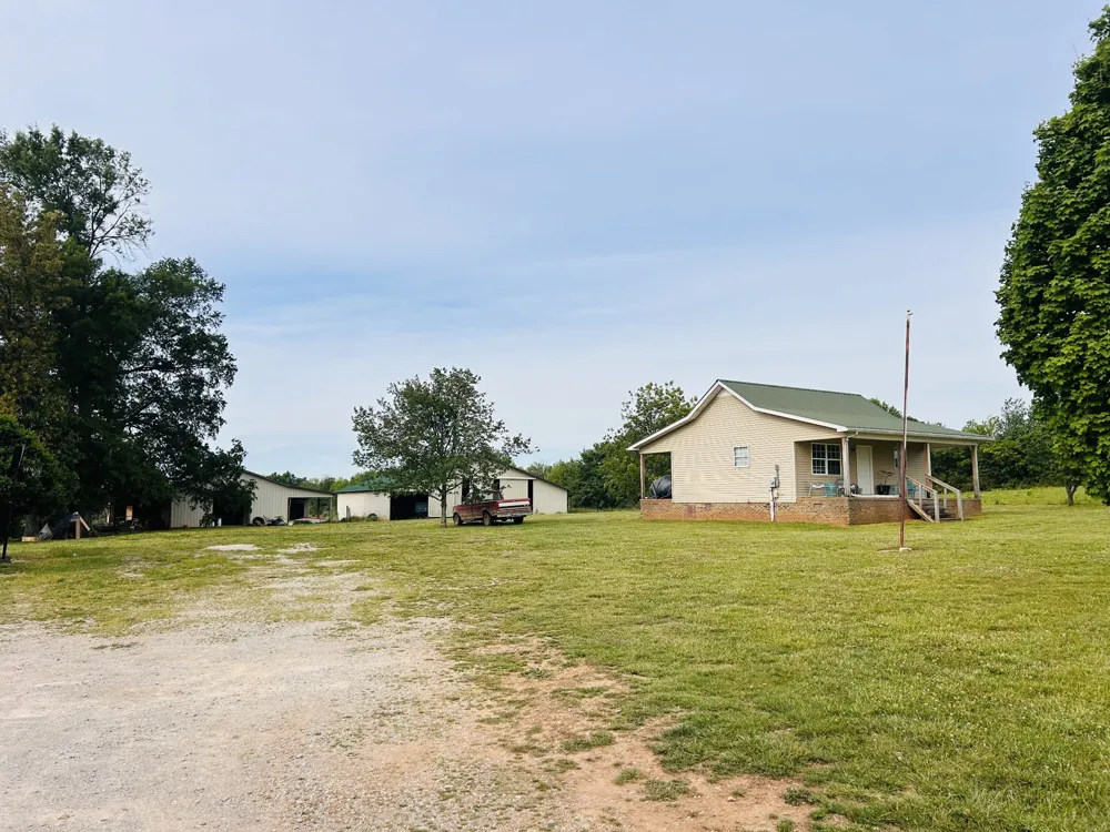 235 Breezy Knoll Ln Morrison, TN 37357