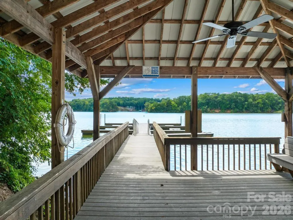 268 S Harbor Watch Drive Statesville, NC 28677
