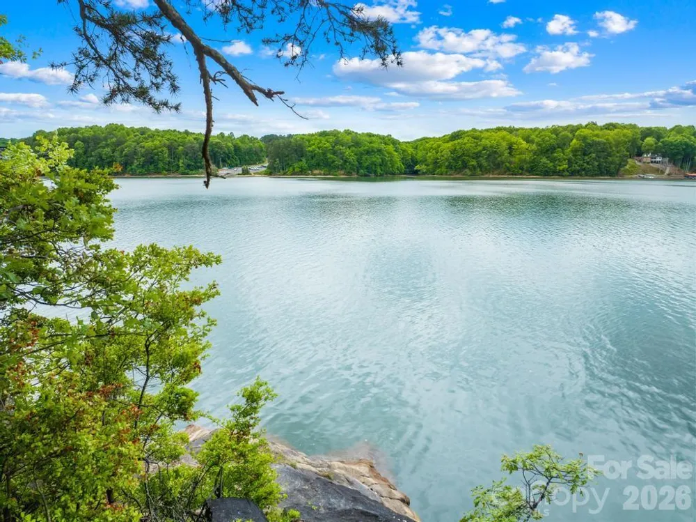 272 S Harbor Watch Drive Statesville, NC 28677
