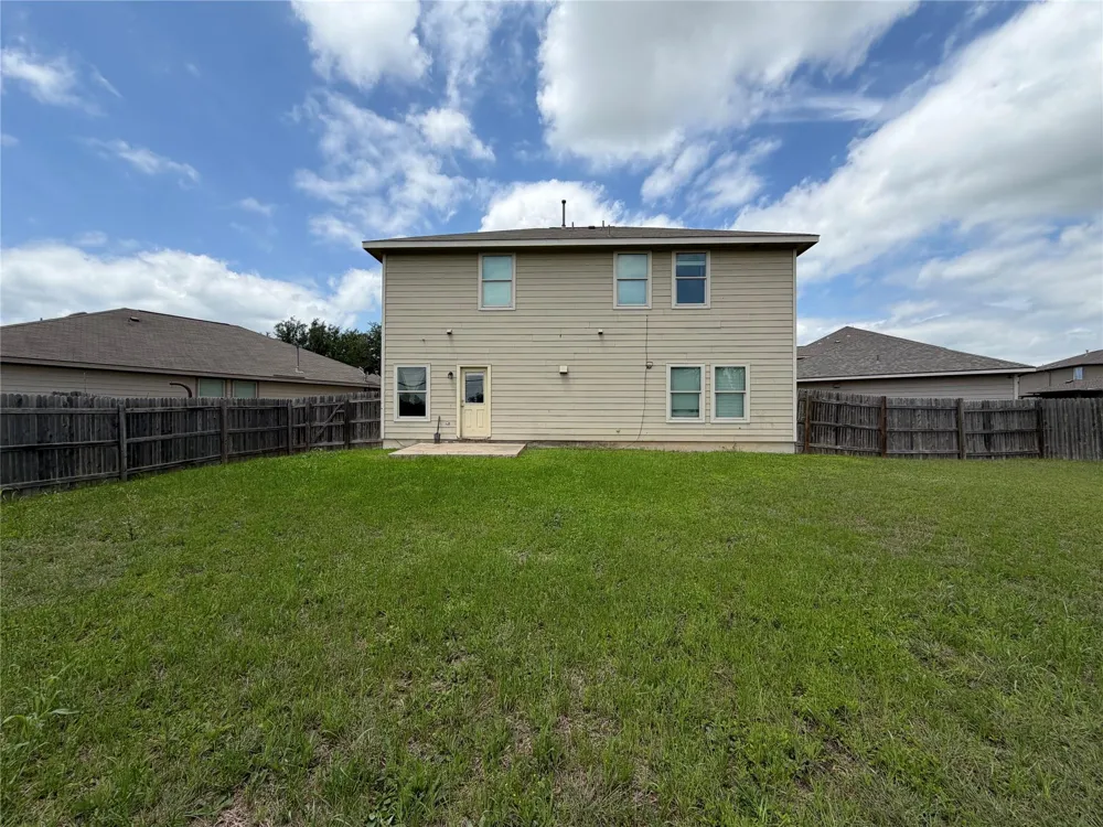 18436 Cloudmore Lane Elgin, TX 78621