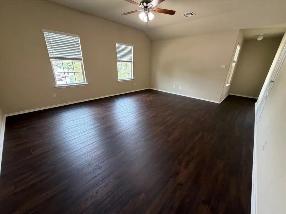 18436 Cloudmore Lane Elgin, TX 78621