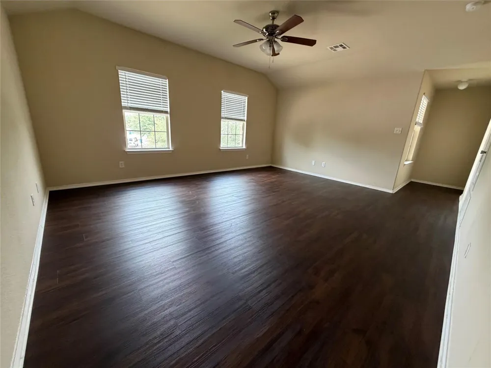 18436 Cloudmore Lane Elgin, TX 78621