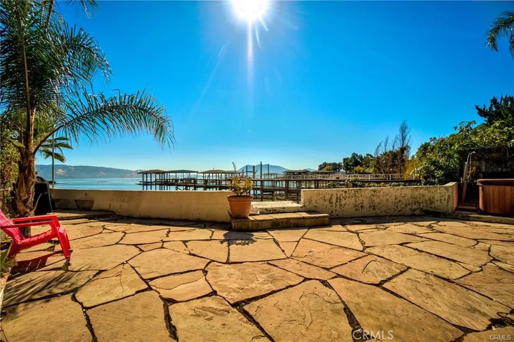 4090 Lakeshore Boulevard Lakeport, CA 95453