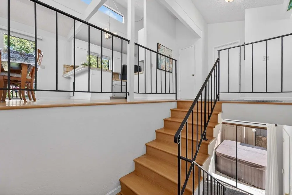 300 Columbia Street Santa Cruz, CA 95060