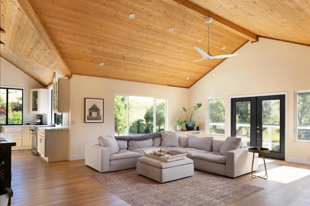 31315 Via La Naranga Carmel Valley, CA 93924