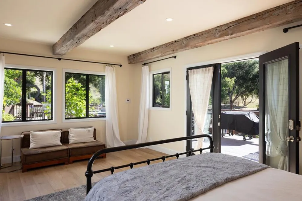 31315 Via La Naranga Carmel Valley, CA 93924
