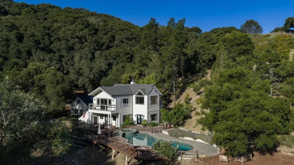 31315 Via La Naranga Carmel Valley, CA 93924