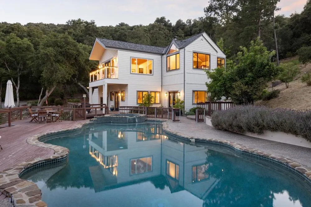 31315 Via La Naranga Carmel Valley, CA 93924
