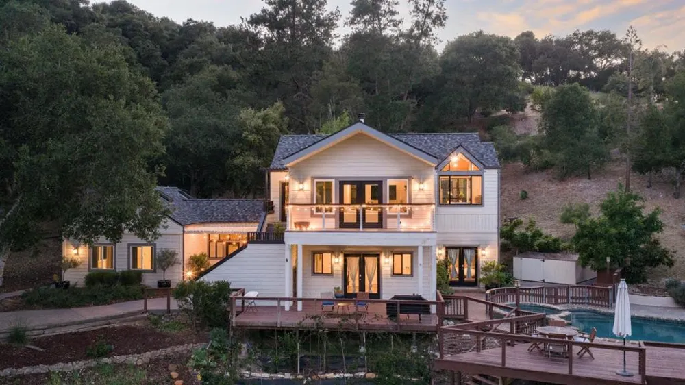 31315 Via La Naranga Carmel Valley, CA 93924