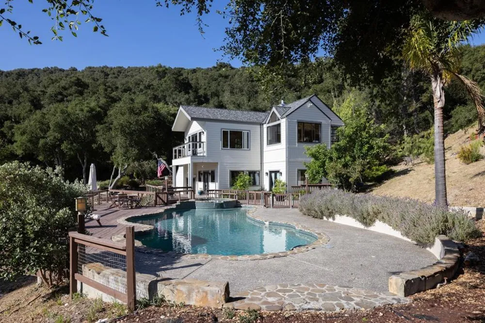 31315 Via La Naranga Carmel Valley, CA 93924