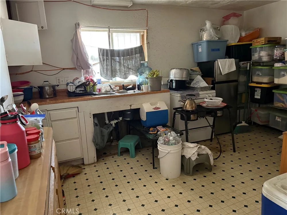 41455 Coventry Newberry Springs, CA 92365